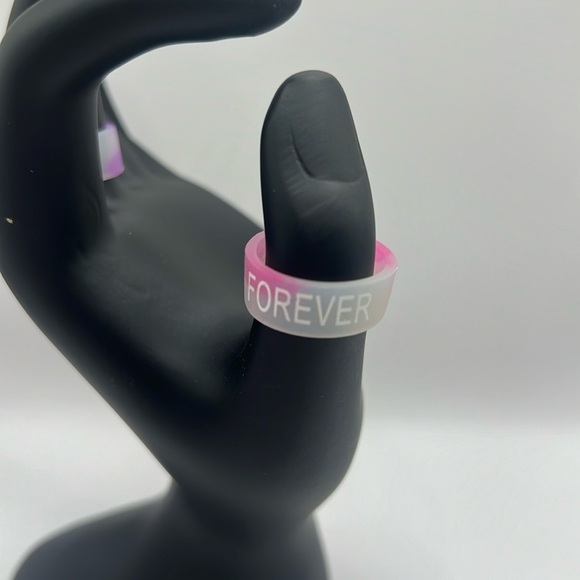 Silicone Stretch Ring Set FOREVER Band Rings - Picture 4 of 5